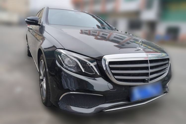 Used Mercedes-Benz E-Class 2019 Restyled E 300 L Luxury Edition Front Right 45 Deg