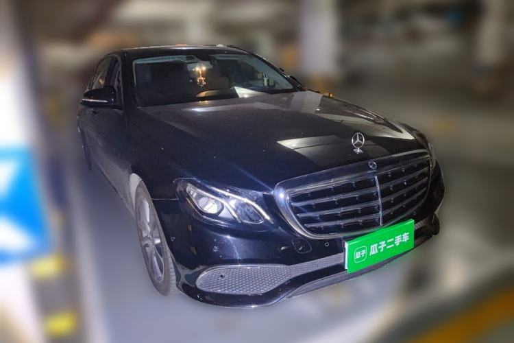 Used Mercedes-Benz E-Class 2019 E 200 L Front Right 45 Deg