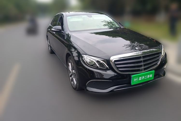 Used Mercedes-Benz E-Class 2019 Restyled E 300 L Luxury Edition Front Right 45 Deg