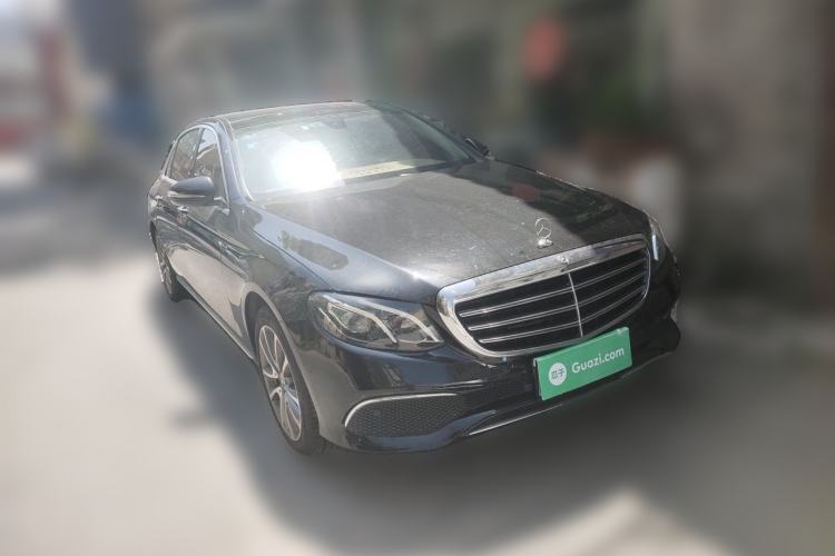 Used Mercedes-Benz E-Class 2019 E 260 L Front Right 45 Deg