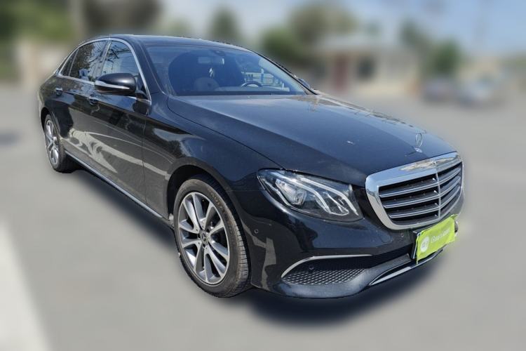 Used Mercedes-Benz E-Class 2019 E 200 L Front Right 45 Deg