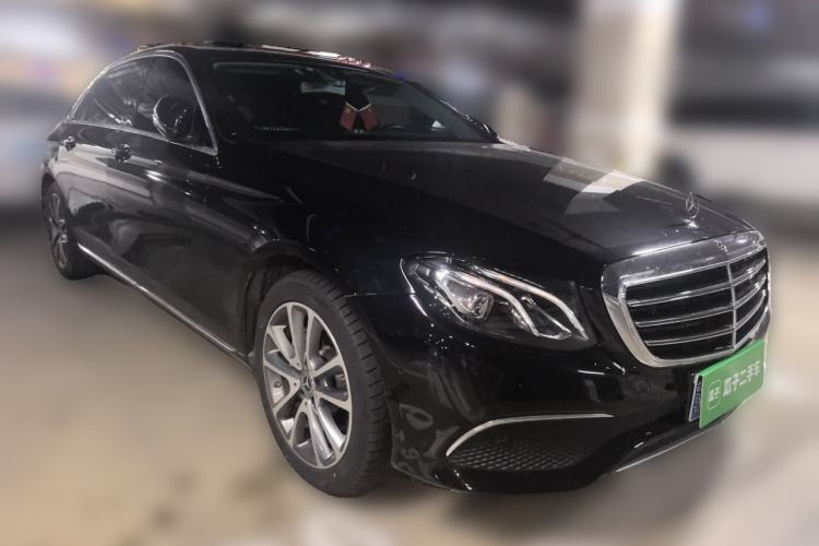 Used Mercedes-Benz E-Class 2019 E 260 L Front Right 45 Deg