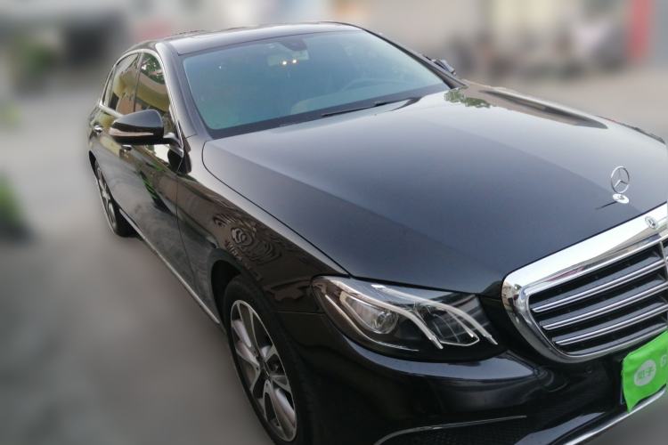 Used Mercedes-Benz E-Class 2019 E 260 L Front Right 45 Deg