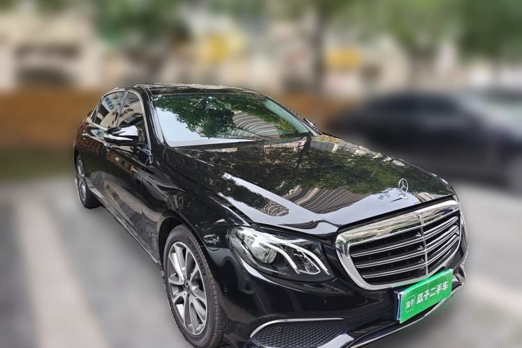 Used Mercedes-Benz E-Class 2019 Restyled E 300 L Luxury Edition Front Right 45 Deg