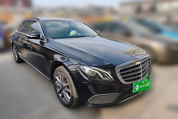 Used Mercedes-Benz E-Class 2019 E 260 L Front Right 45 Deg