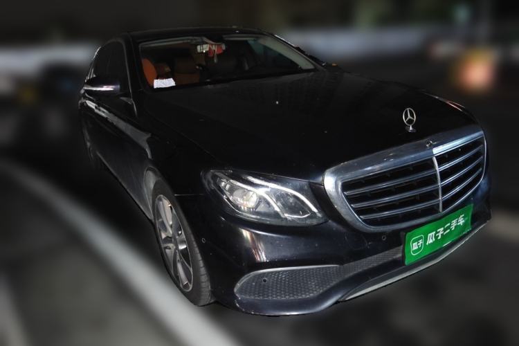 Used Mercedes-Benz E-Class 2019 E 200 L Front Right 45 Deg
