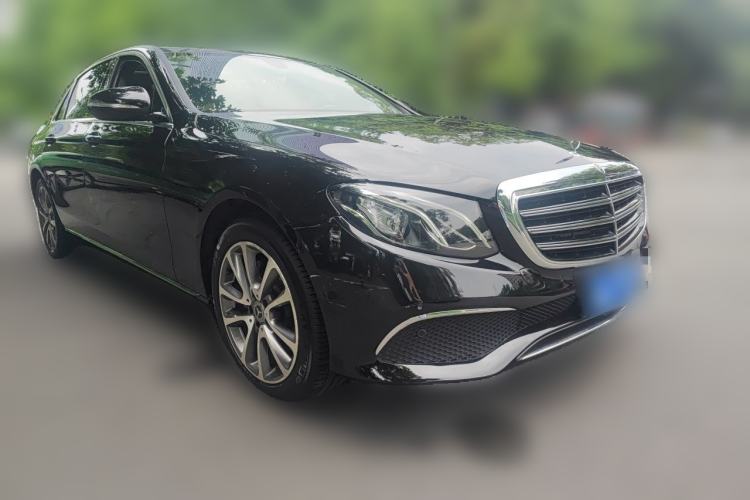 Used Mercedes-Benz E-Class 2019 E 200 L Front Right 45 Deg