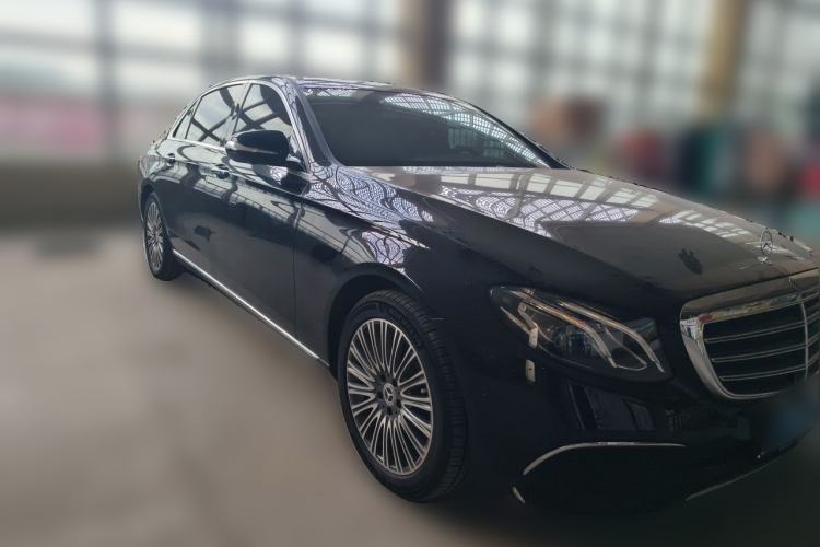 Used Mercedes-Benz E-Class 2019 Facelifted E 300 L Stylish Version Front Right 45 Deg