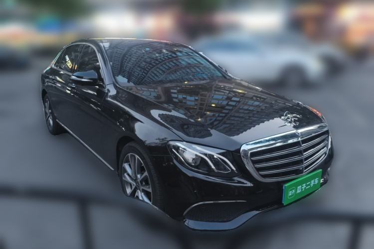 Used Mercedes-Benz E-Class 2019 Restyled E 300 L Luxury Edition Front Right 45 Deg