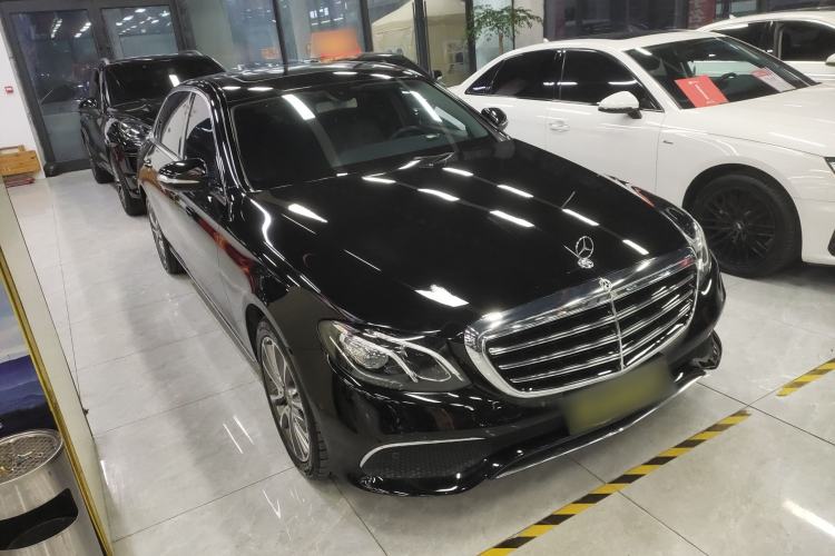 Used Mercedes-Benz E-Class 2019 E 260 L 4MATIC Front Right 45 Deg