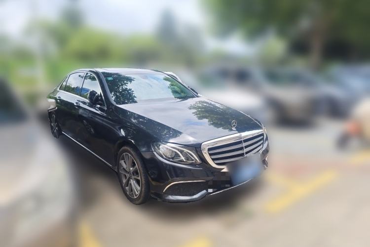 Used Mercedes-Benz E-Class 2019 E 200 L Front Right 45 Deg