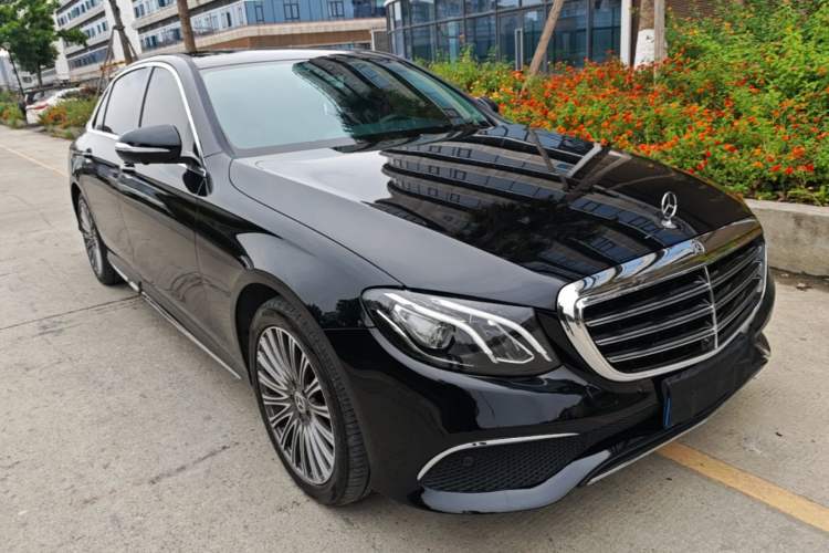 Used Mercedes-Benz E-Class 2019 Restyled E 300 L Sport Luxury Edition Front Right 45 Deg