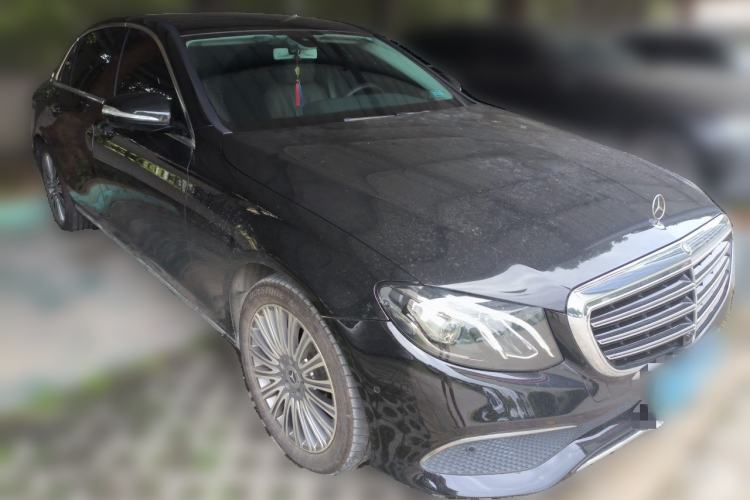 Used Mercedes-Benz E-Class 2019 Restyled E 300 L Luxury Edition Front Right 45 Deg