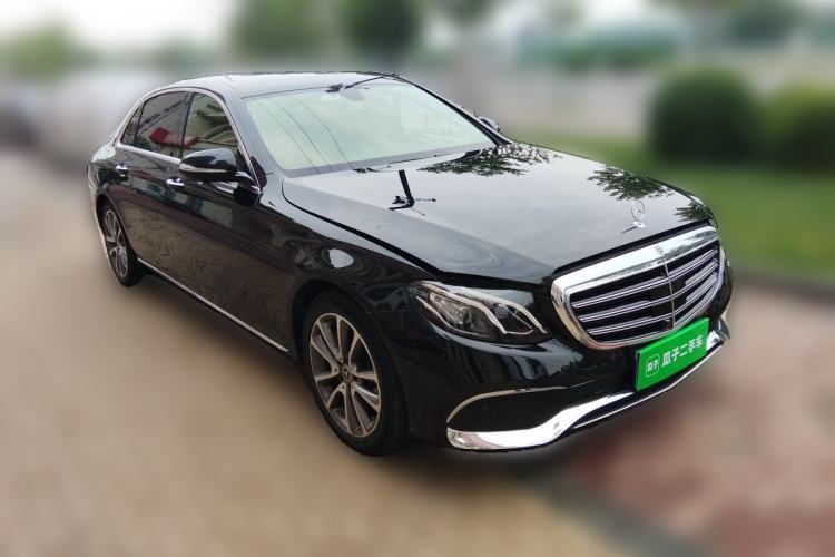 Used Mercedes-Benz E-Class 2019 Restyled E 300 L Luxury Edition Front Right 45 Deg