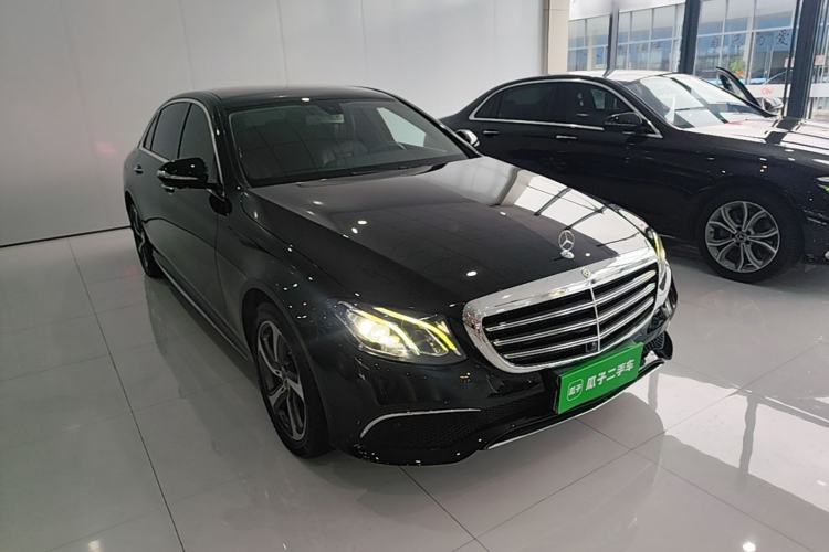 Used Mercedes-Benz E-Class 2019 Restyled E 300 L Sport Luxury Edition Front Right 45 Deg
