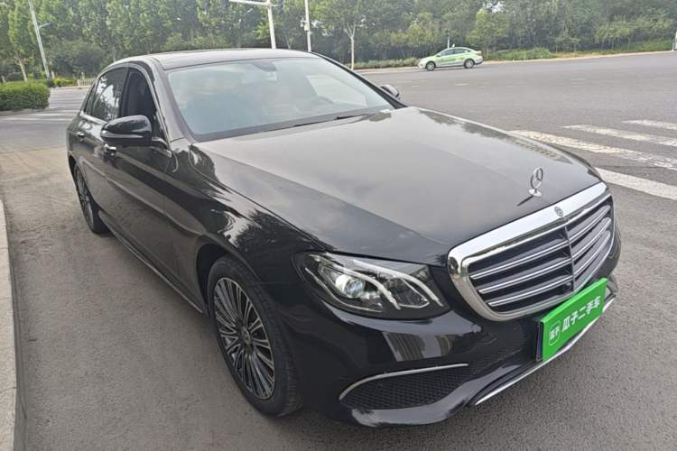 Used Mercedes-Benz E-Class 2019 Restyled E 300 L Sport Luxury Edition Front Right 45 Deg