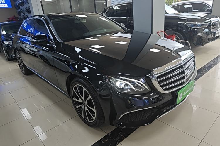 Used Mercedes-Benz E-Class 2019 Facelifted E 300 L Stylish Version Front Right 45 Deg