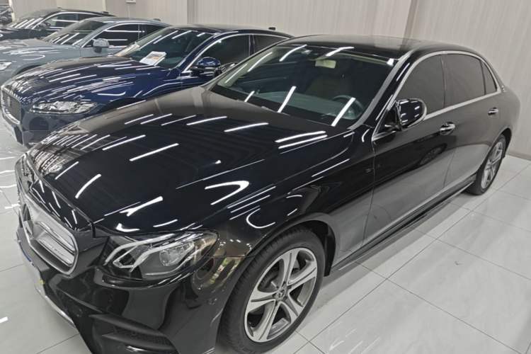 Gebrauchter Mercedes-Benz E-Class 2019 E 200 L Sport Edition Guazi used car, China used car export, Used car for sale, Used cars, Cheapest cars for sale