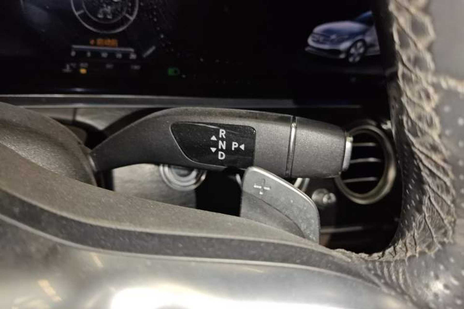 Used Mercedes-Benz E-Class 2019 E 300 L Sport Luxury Edition Gear Lever