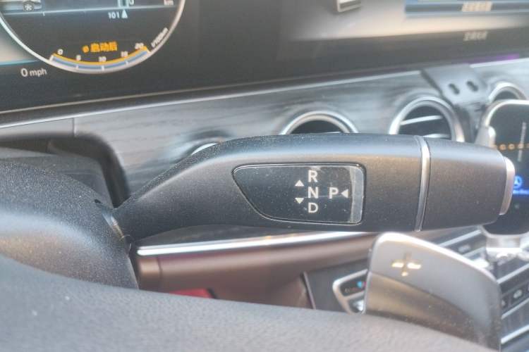 Used Mercedes-Benz E-Class 2019 Restyled E 300 L Sport Luxury Edition Gear Lever