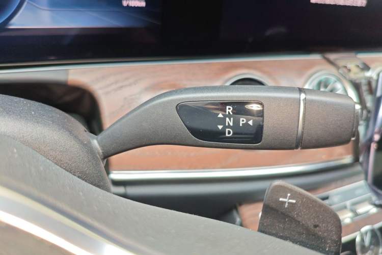 Used Mercedes-Benz E-Class 2019 E 300 L Stylish Model Gear Lever