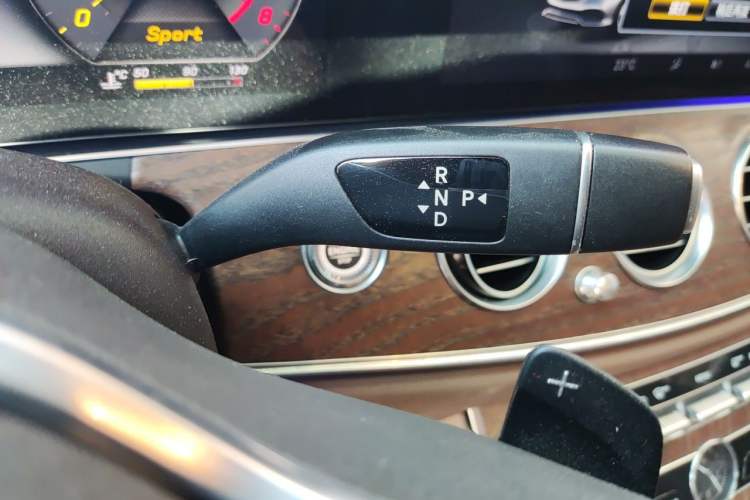 Used Mercedes-Benz E-Class 2019 E 300 L Stylish Model Gear Lever