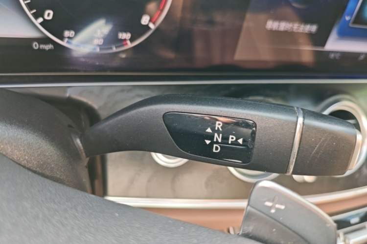 Used Mercedes-Benz E-Class 2019 E 200 L Sport Edition Gear Lever