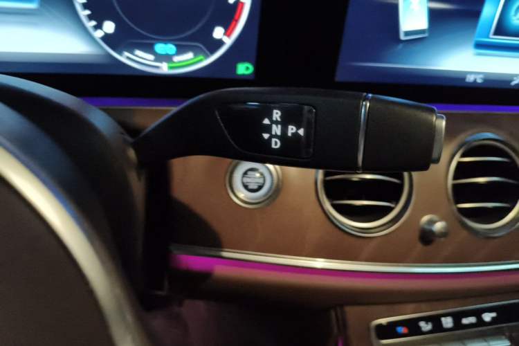 Used Mercedes-Benz E-Class 2019 E 260 L Gear Lever