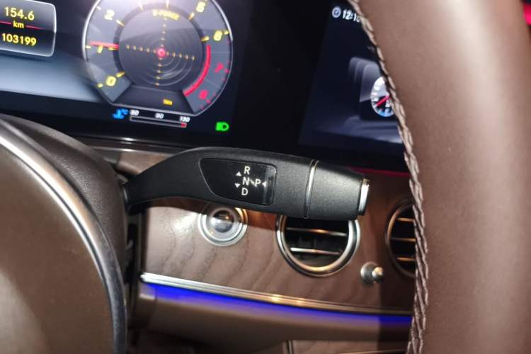 Used Mercedes-Benz E-Class 2019 E 260 L Gear Lever