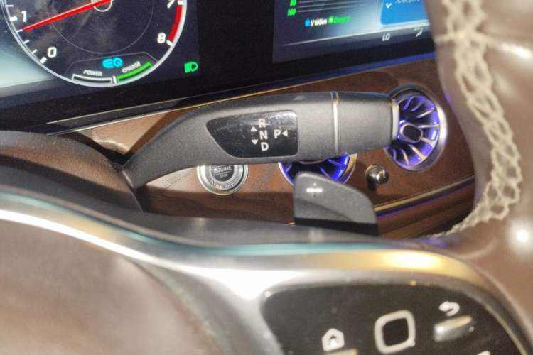 Used Mercedes-Benz E-Class 2019 E 260 L Gear Lever