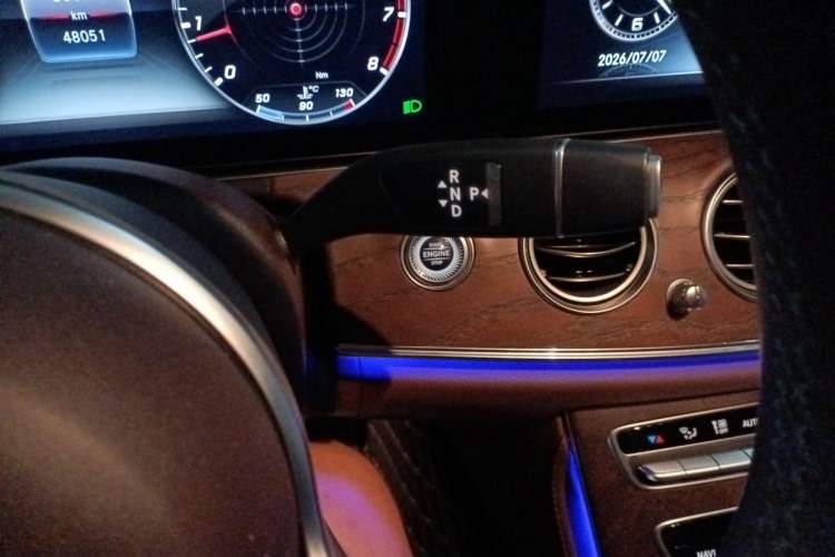 Used Mercedes-Benz E-Class 2019 E 300 L Stylish Model Gear Lever