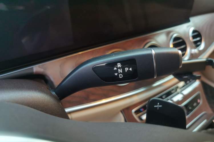 Used Mercedes-Benz E-Class 2019 E 300 L Luxury Model Gear Lever