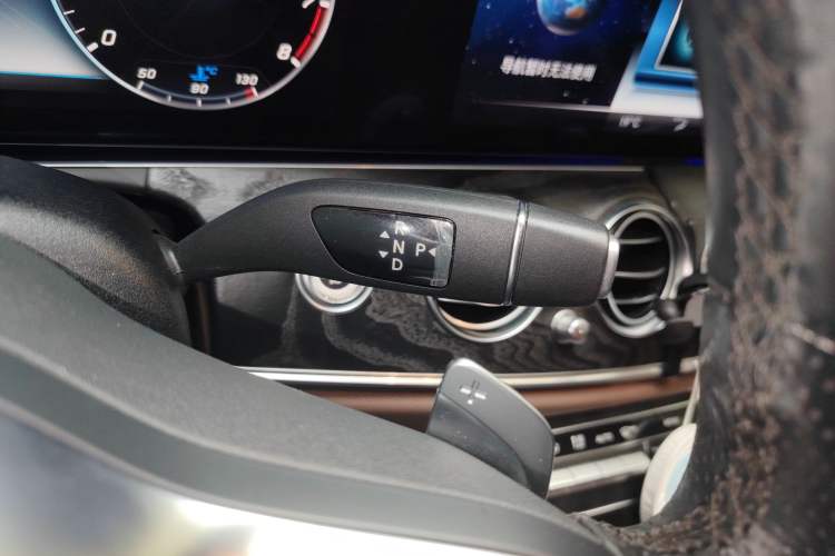 Used Mercedes-Benz E-Class 2019 E 200 L Sport Edition Gear Lever