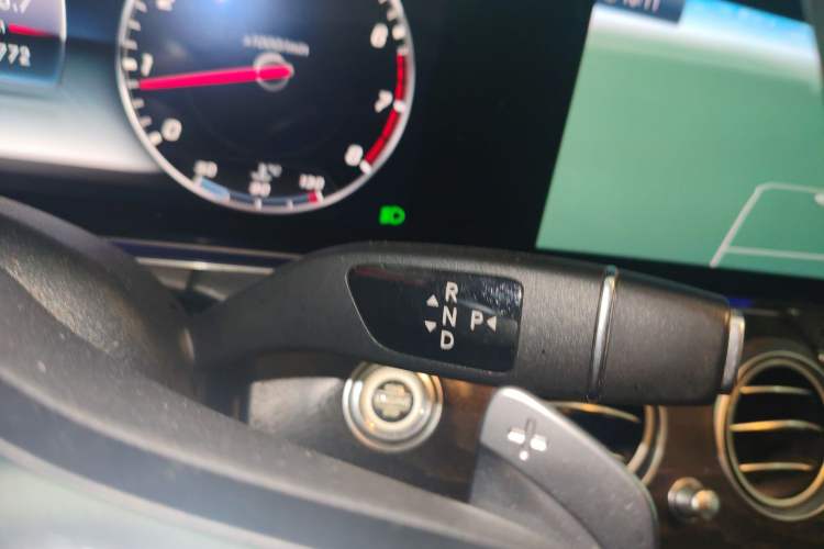 Used Mercedes-Benz E-Class 2019 E 200 L Sport Edition Gear Lever