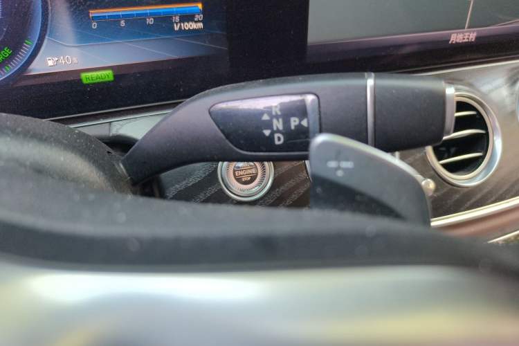 Used Mercedes-Benz E-Class 2019 E 260 L Sport Edition Gear Lever