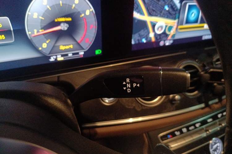 Used Mercedes-Benz E-Class 2019 E 300 L Sporty and Stylish Model Gear Lever