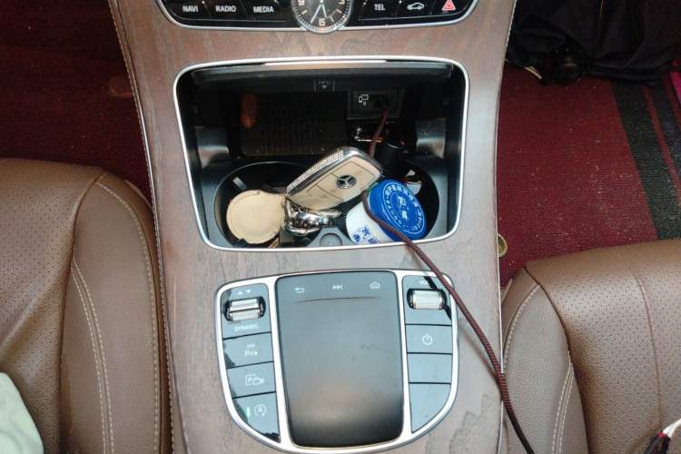 Used Mercedes-Benz E-Class 2019 E 300 L Stylish Model Gear Lever