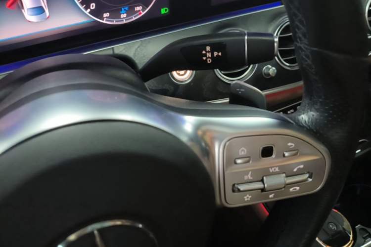 Used Mercedes-Benz E-Class 2019 Restyled E 300 L Sport Luxury Edition Gear Lever