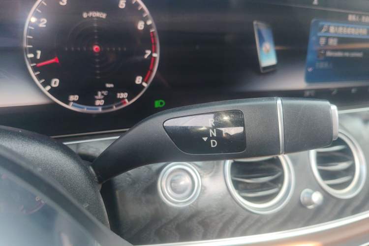 Used Mercedes-Benz E-Class 2019 E 200 L Sport Edition Gear Lever