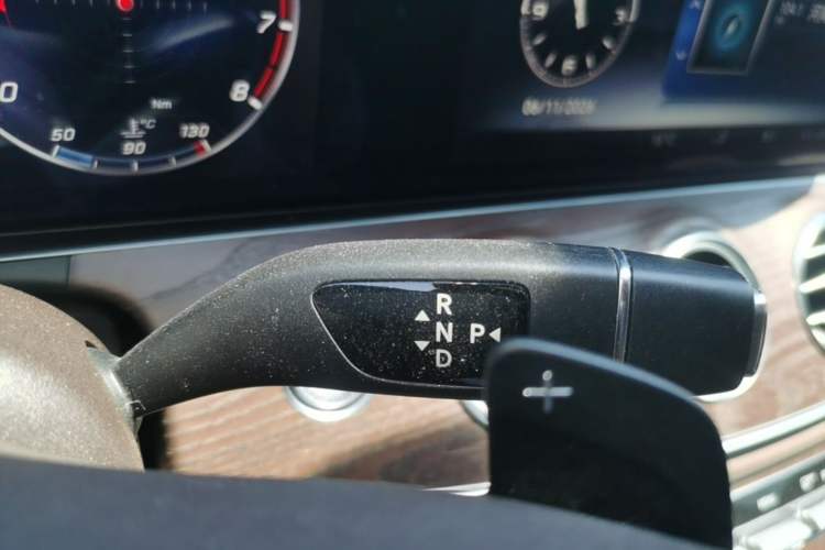 Used Mercedes-Benz E-Class 2019 Facelifted E 300 L Stylish Version Gear Lever