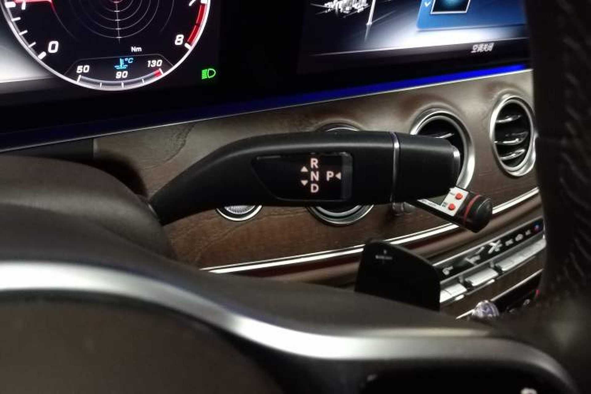 Used Mercedes-Benz E-Class 2019 Facelifted E 300 L Stylish Version Gear Lever