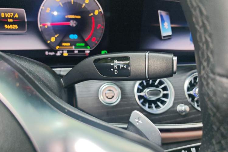 Used Mercedes-Benz E-Class 2019 E 260 L Gear Lever