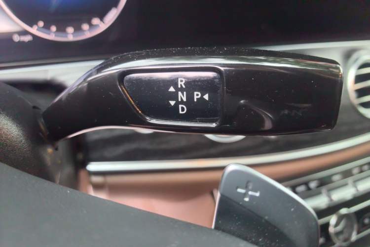 Used Mercedes-Benz E-Class 2019 E 300 L Sporty and Stylish Model Gear Lever