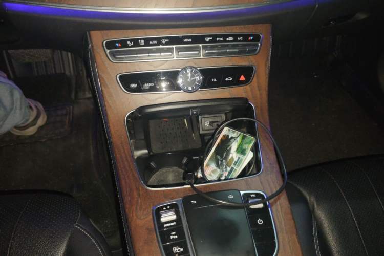 Used Mercedes-Benz E-Class 2019 E 300 L Stylish Model Gear Lever