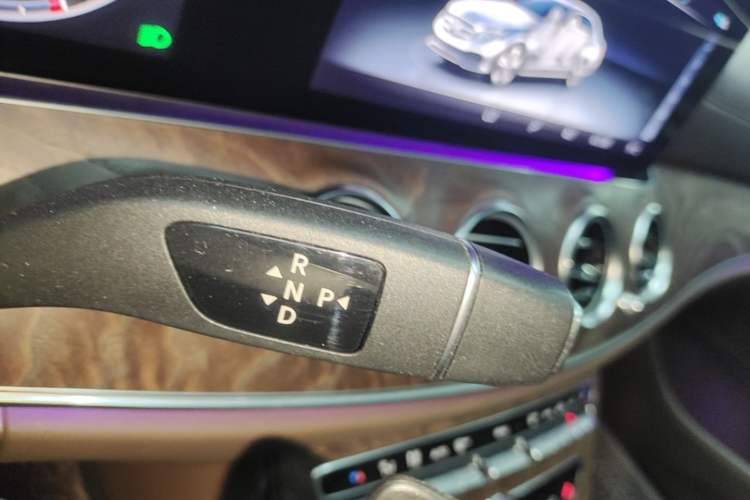Used Mercedes-Benz E-Class 2019 E 300 L Stylish Model Gear Lever