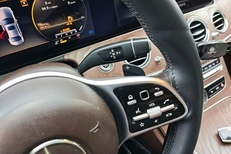 Used Mercedes-Benz E-Class 2019 E 200 L Gear Lever