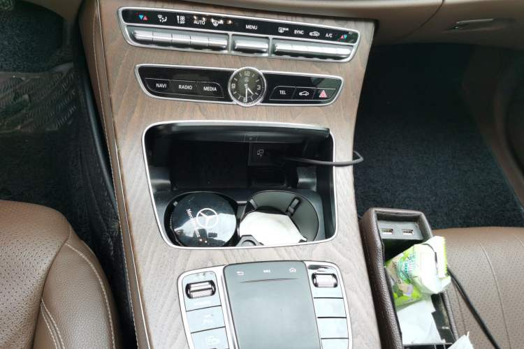 Used Mercedes-Benz E-Class 2019 E 300 L Luxury Model Gear Lever