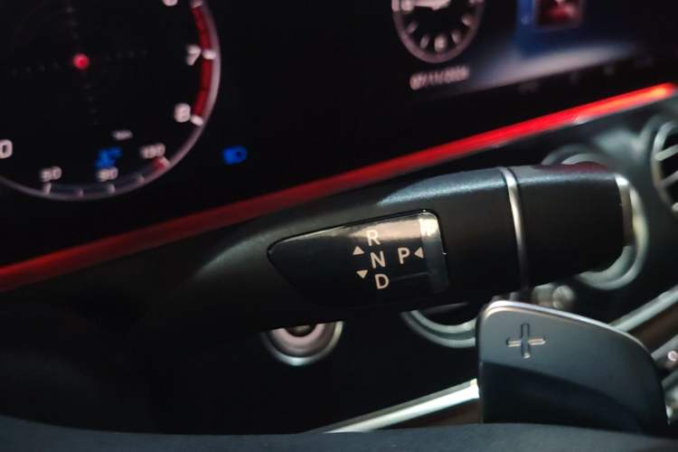 Used Mercedes-Benz E-Class 2019 E 200 L Sport Edition Gear Lever