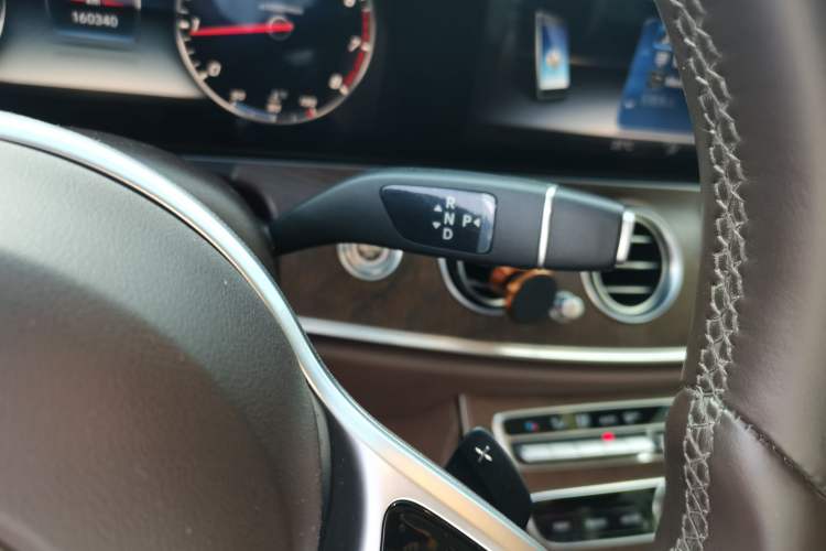 Used Mercedes-Benz E-Class 2019 Facelifted E 300 L Stylish Version Gear Lever