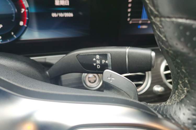Used Mercedes-Benz E-Class 2019 Restyled E 300 L Sporty and Stylish Edition Gear Lever